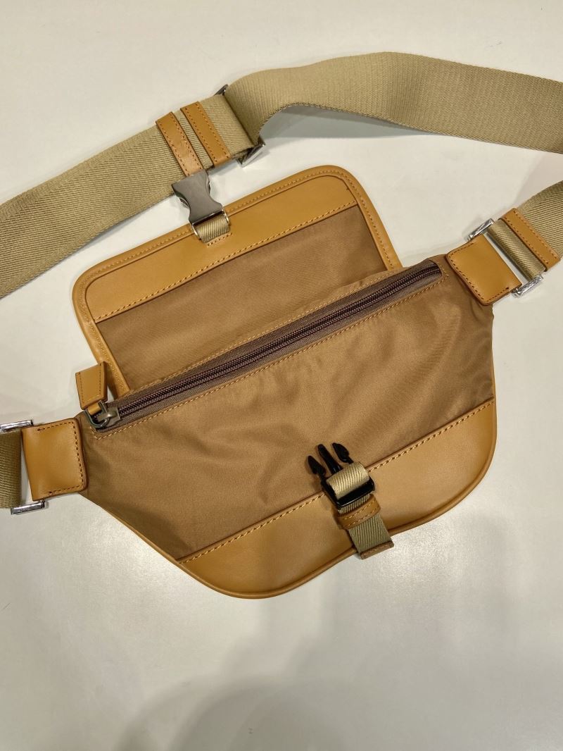 Pra*a waist chest packs